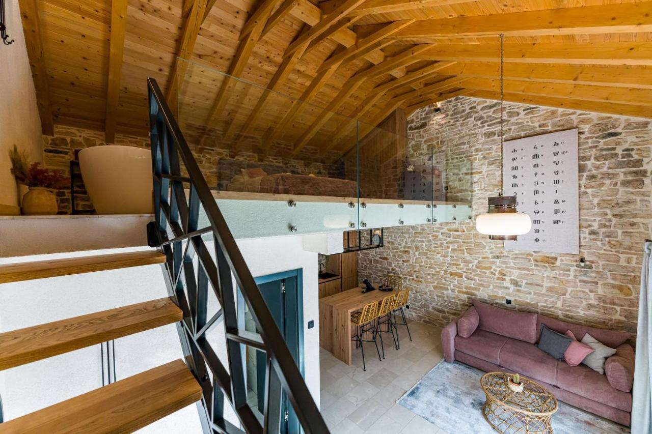 فيلا Stone House With Pool Poeta Pridraga المظهر الخارجي الصورة