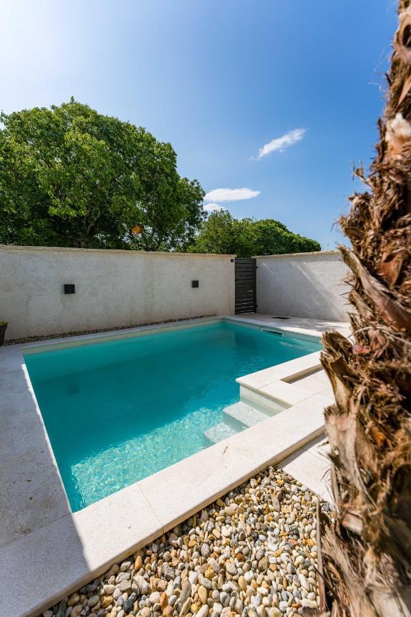 فيلا Stone House With Pool Poeta Pridraga المظهر الخارجي الصورة