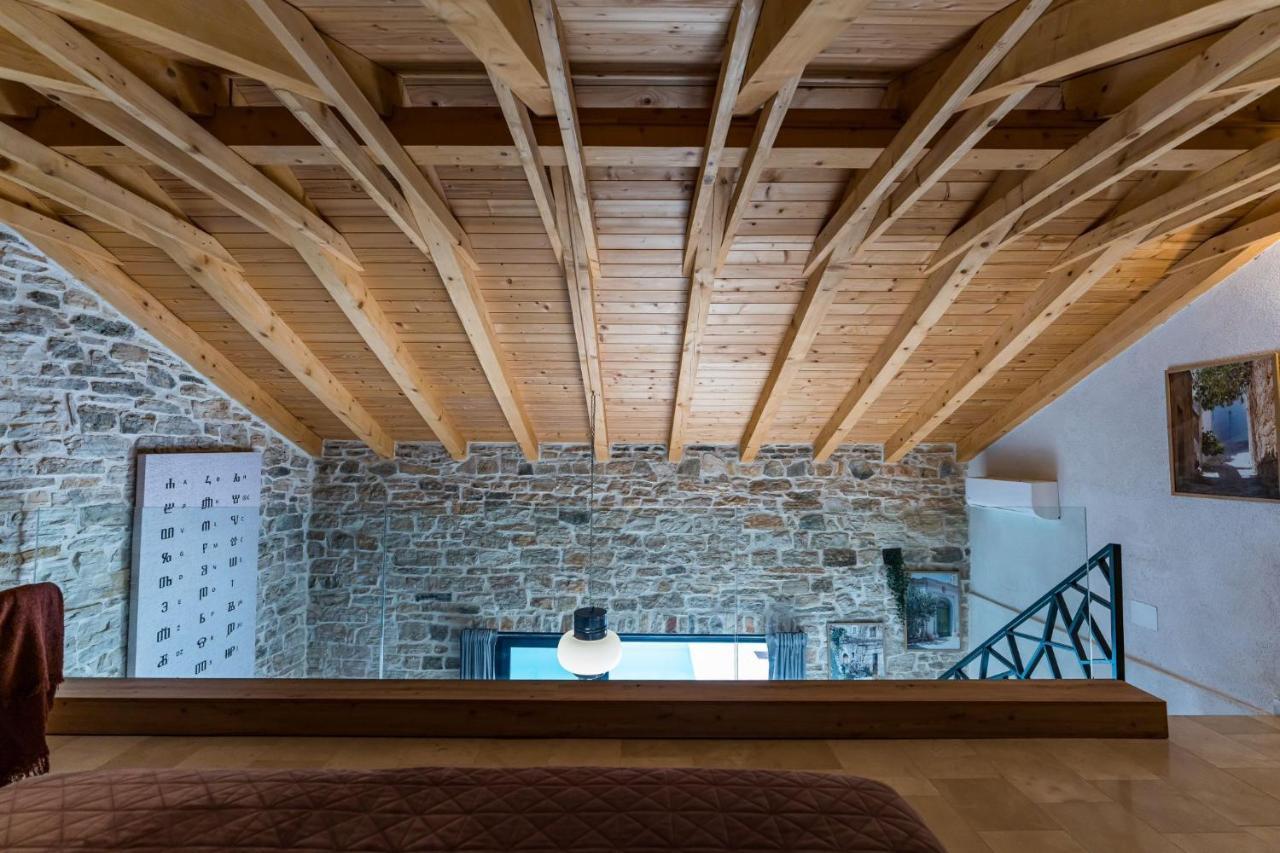 فيلا Stone House With Pool Poeta Pridraga المظهر الخارجي الصورة