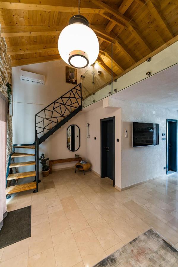 فيلا Stone House With Pool Poeta Pridraga المظهر الخارجي الصورة
